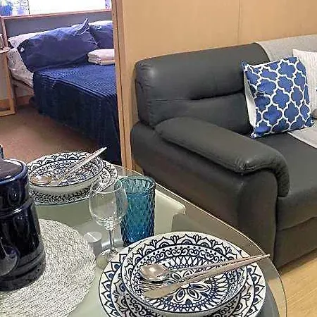 Santorini Inspired 1Bedroom @Trees Residences